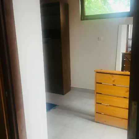 Uszo Apartman Апартаменты *